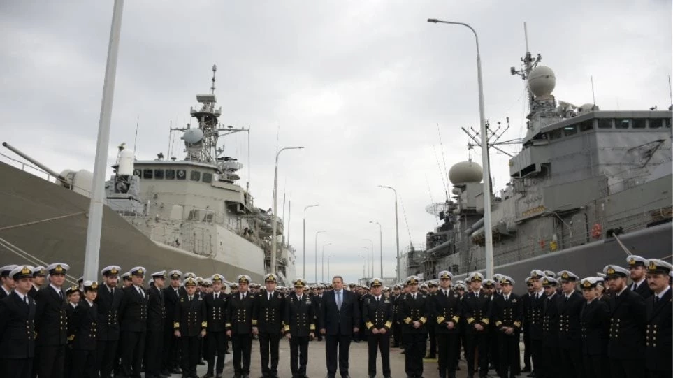 Καμμένος: «Σε λίγο καιρό, η περιοχή ευθύνης του ΠΝ θα μεγαλώσει» – Προαναγγελία κήρυξης ελληνικής ΑΟΖ;